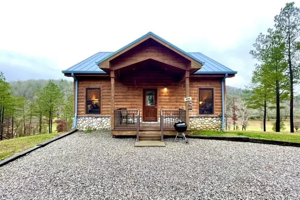 Photo 1 - Charming, pet friendly cabin, perfect for fishing, family, hiking and R&R!