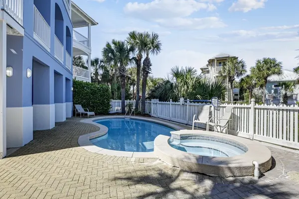 Photo 1 - Paradise Pointe - Gorgeous 4 BR home with pool