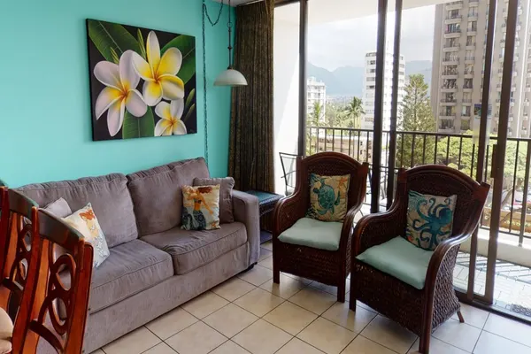 Photo 1 - Deluxe Condo Near Waikiki Beach - Free Parking