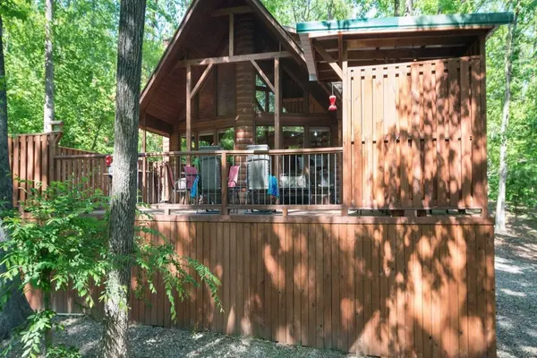 Photo 1 - Deer Trail includes Sunken Hot Tub &  Wood Fireplace