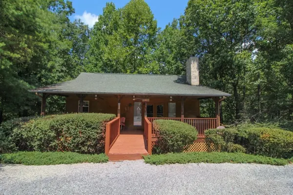 Photo 1 - Mountain Dew - Rustic 2 Bedroom Cabin Near Great Smoky Mountain NP