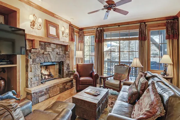 Photo 1 - Luxurious 2 Bedroom Condo 50 Feet From The Slopes!