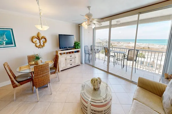 Photo 1 - Magnolia House 407 is a 2 BR with amazing views