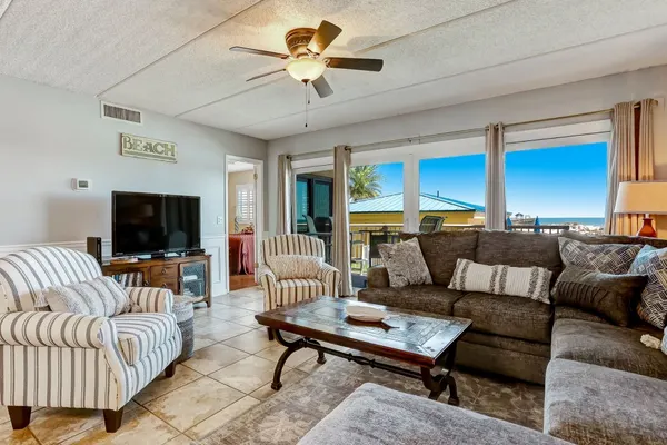 Photo 1 - Enchanting Ground Unit Condo Few Steps Away from the Ocean Side