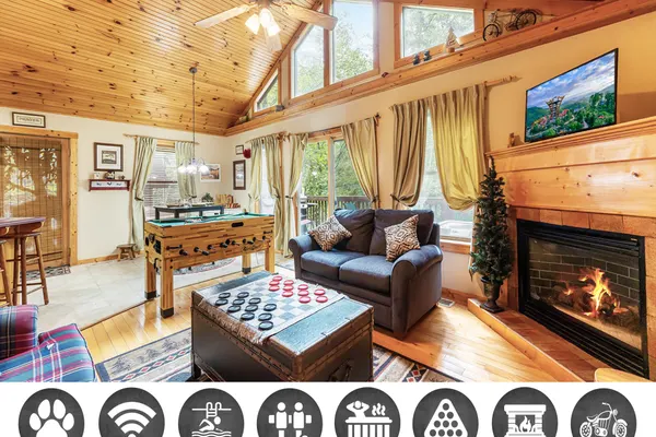 Photo 1 - 3 Bears One-Level Open Floor Plan Cabin with Pool Table