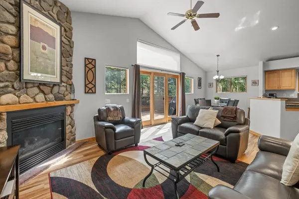 Photo 1 - Cutty Sark Court #2 3BR Mountain Views