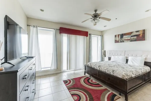 Photo 1 - Island Paradise: Ocean View & Pool Access