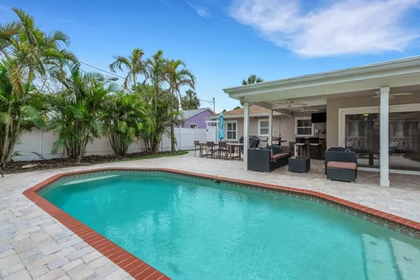 Photo 1 - A Vacationer's Dream - Monthly Pool Home