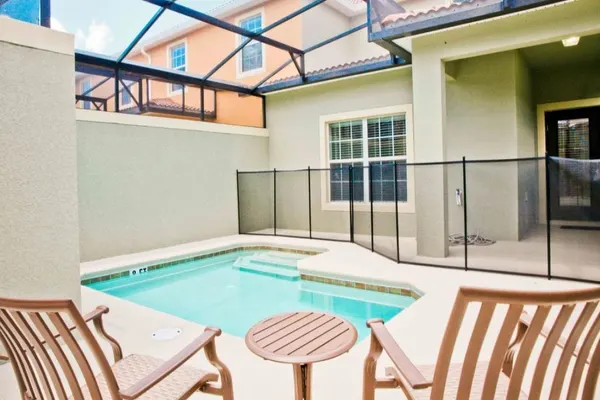 Photo 1 - 5 Bed 4 Bath Paradise Palms Resort