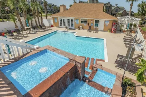 Photo 1 - Lovely Beach Condo