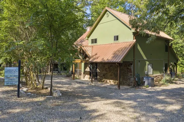 Photo 1 - Copper Fox Perfect Haven includes WiFi, Hot Tub, and BBQ