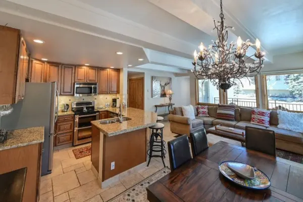 Photo 1 - Updated 3BR Condo at The Plaza