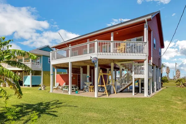 Photo 1 - Coastal Cajun Getaway On The Beach