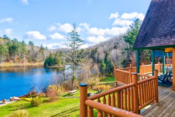 Photo 1 - Mount Snow Cabin with Private Hot Tub