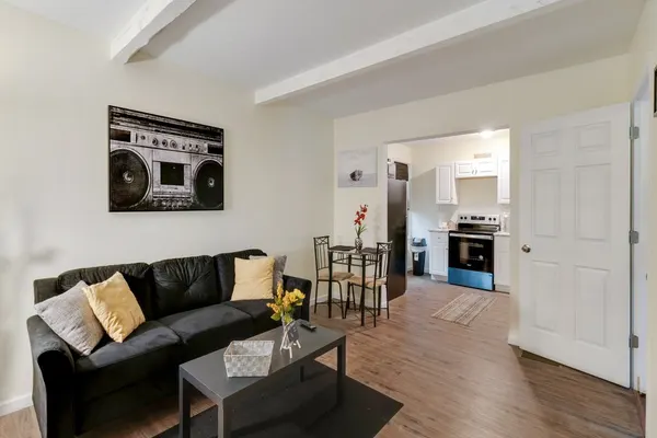 Photo 1 - Cozy APT near UC, Hospital and Zoo! Amazing Location!