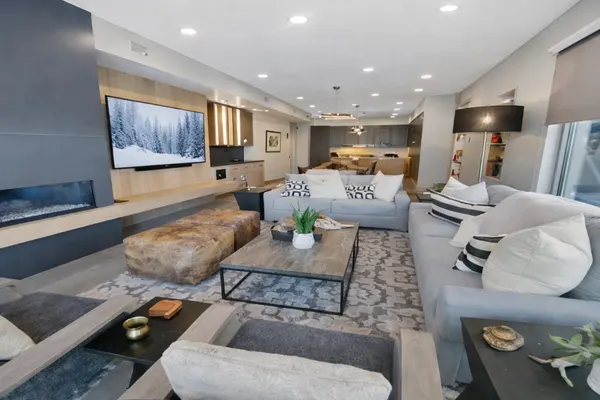 Photo 1 - Luxury King's Crown Condo Ski-In/Out