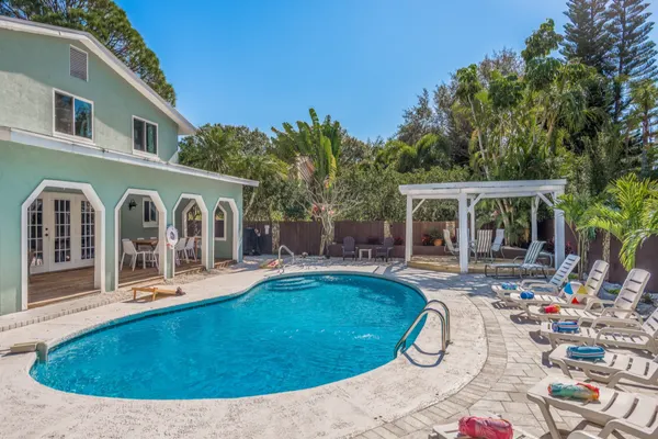 Photo 1 - Great 6BR for All Ages/Heated Pool 5 min to beach