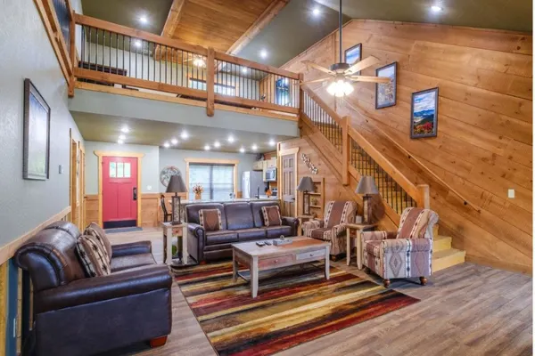 Photo 1 - Heaps O'Fun Chalet -Brand New Unit- Features Game Room