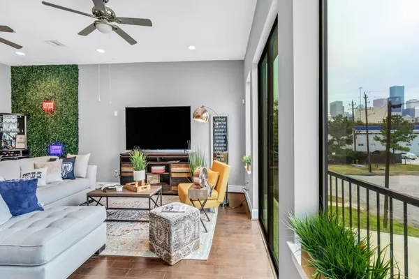 Photo 1 - Modern, Houston Inspired Home w/Best Downtown View