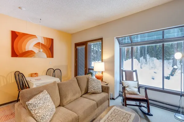 Photo 1 - 33SW - WiFi - Fireplace - Amenities - Sleeps 4