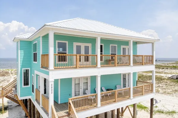 Photo 1 - Salty Seahorse - Waterfront!  Pet Friendly!  Game Room, Pool Table, Beautiful Views - Room for the whole family