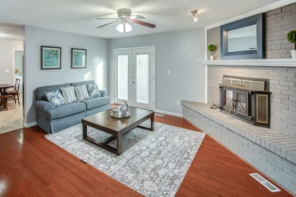 Photo 1 - Belleville Beauty - Luxury Stay for Work or Stay for Play either way this is the perfect property for you!
