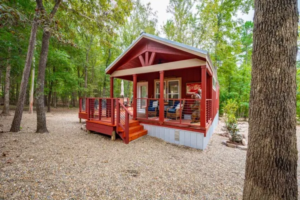 Photo 1 - Fish Tales  Cabin includes WiFi, Hot Tub, and BBQ