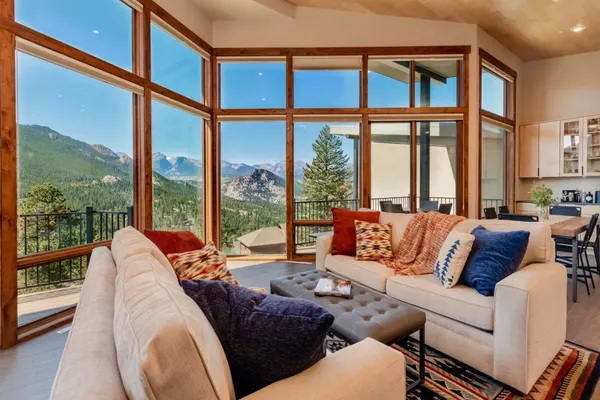 Photo 1 - Azure Vista Vacation Home at Windcliff