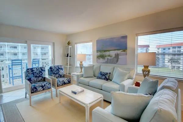 Photo 1 - 349 El Matador