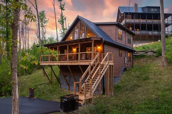 Photo 1 - Creekside Manor Too