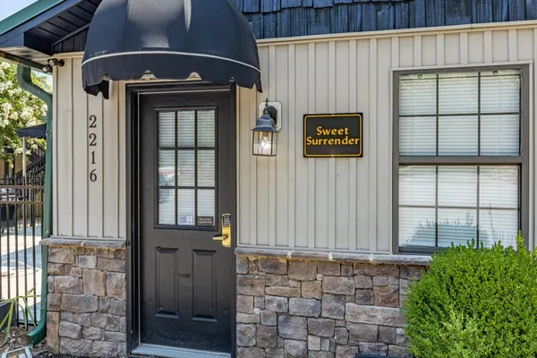 Photo 1 - Sweet Surrender Cabin with Premier Amenities