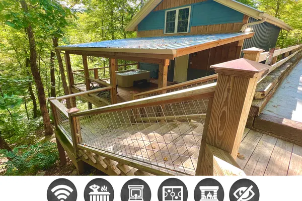 Photo 1 - Bigfoots Hideaway