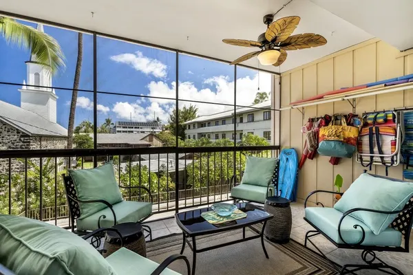 Photo 1 - Kona Plaza#215
