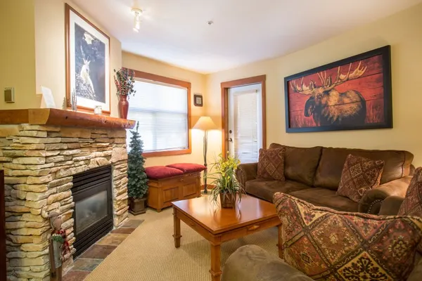 Photo 1 - 3306 - One Bedroom + Den Deluxe Powderhorn Lodge