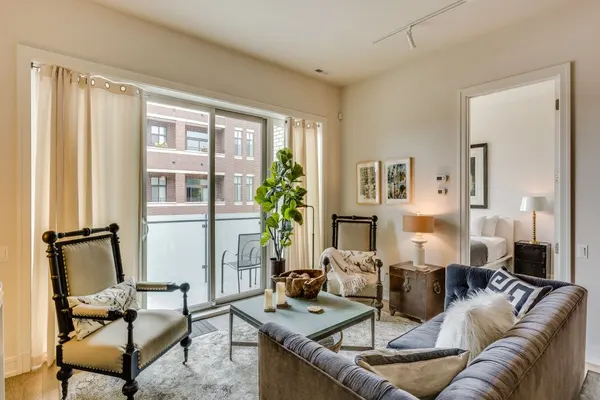 Photo 1 - Designer 3BR with Balcony & Elevator on Clark!