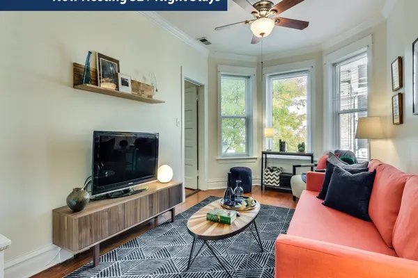 Photo 1 - Roscoe Village 3BR with Parking! **32+ NIGHTS**