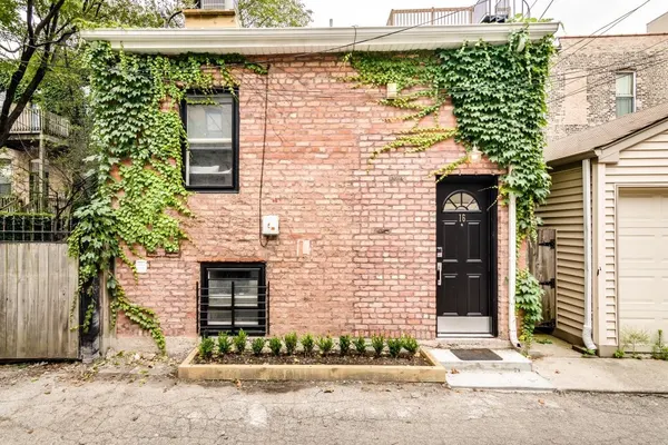 Photo 1 - Pro Cleaned & Isolated West Loop Coach House