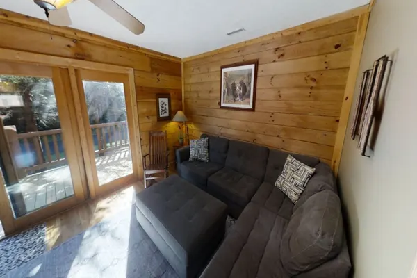 Photo 1 - Logger's Run 02 - South Mountain Stunner!