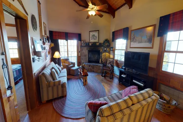 Photo 1 - Whistlepunk 7 - Gorgeous Chalet on the North Mountain overlooking the slopes