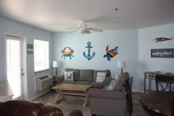Photo 1 - Beachgate Condo Suites and Hotel 514