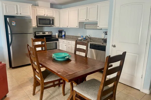 Photo 1 - Beachgate Condo Suites and Hotel 524