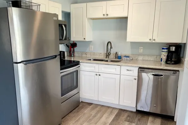 Photo 1 - Beachgate Condo Suites and Hotel 112