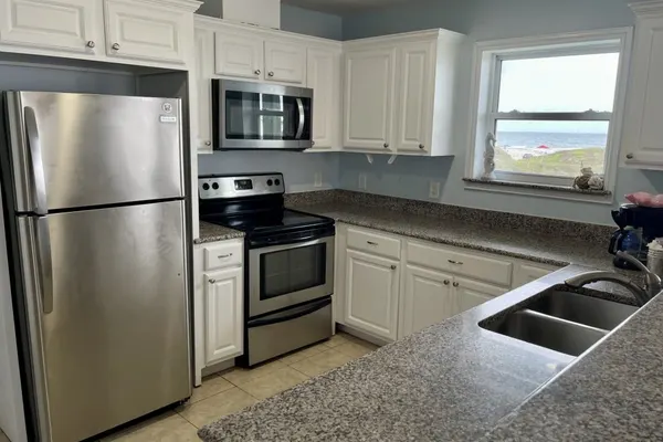 Photo 1 - Beachgate Condo Suites and Hotel 521+522b