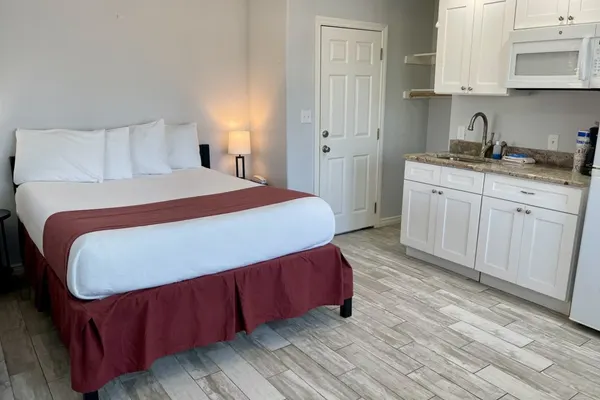 Photo 1 - Beachgate Condo Suites and Hotel 219