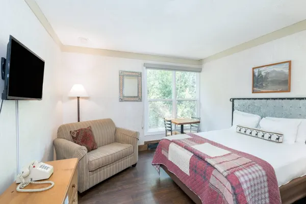 Photo 1 - Mountainside Inn 411