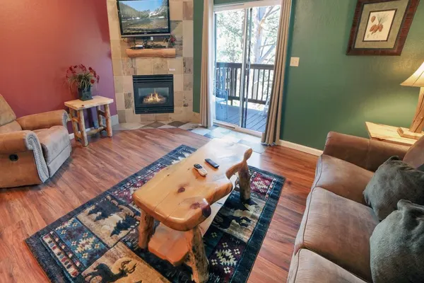 Photo 1 - Fawn Valley Inn: 297