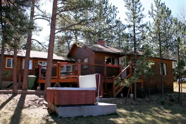 Photo 1 - Mountain Pine Cabin
