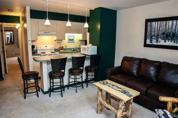 Photo 1 - Fawn Valley Inn: 282