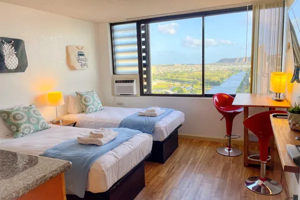 Photo 1 - Cozy Hawaiian Monarch Studio