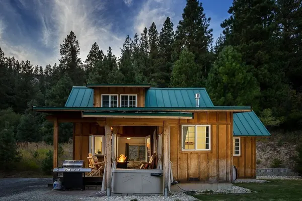 Photo 1 - Beaver Hill Cabin near Plain